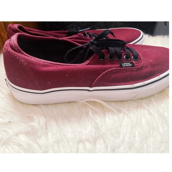 Vans Classic Canvas Shoes Maroon - Picture 3 of 3